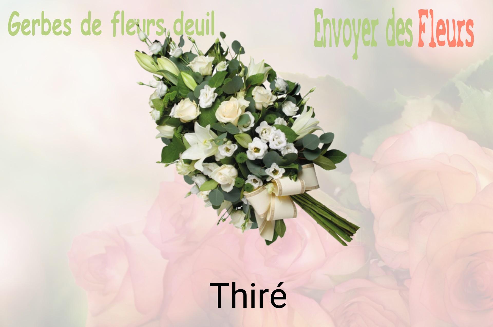Gerbe de fleurs de deuil livrée à Thiré